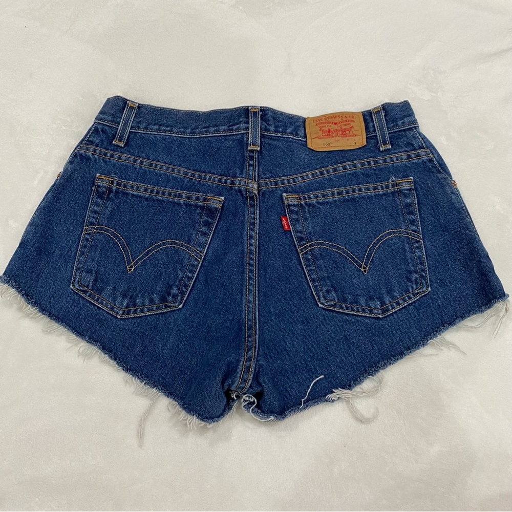 VINTAGE LEVI’S Women’s 550 Relaxed Fit Hi-Waist Jean Shorts - dark blue, size 12 - Picture 1 of 6